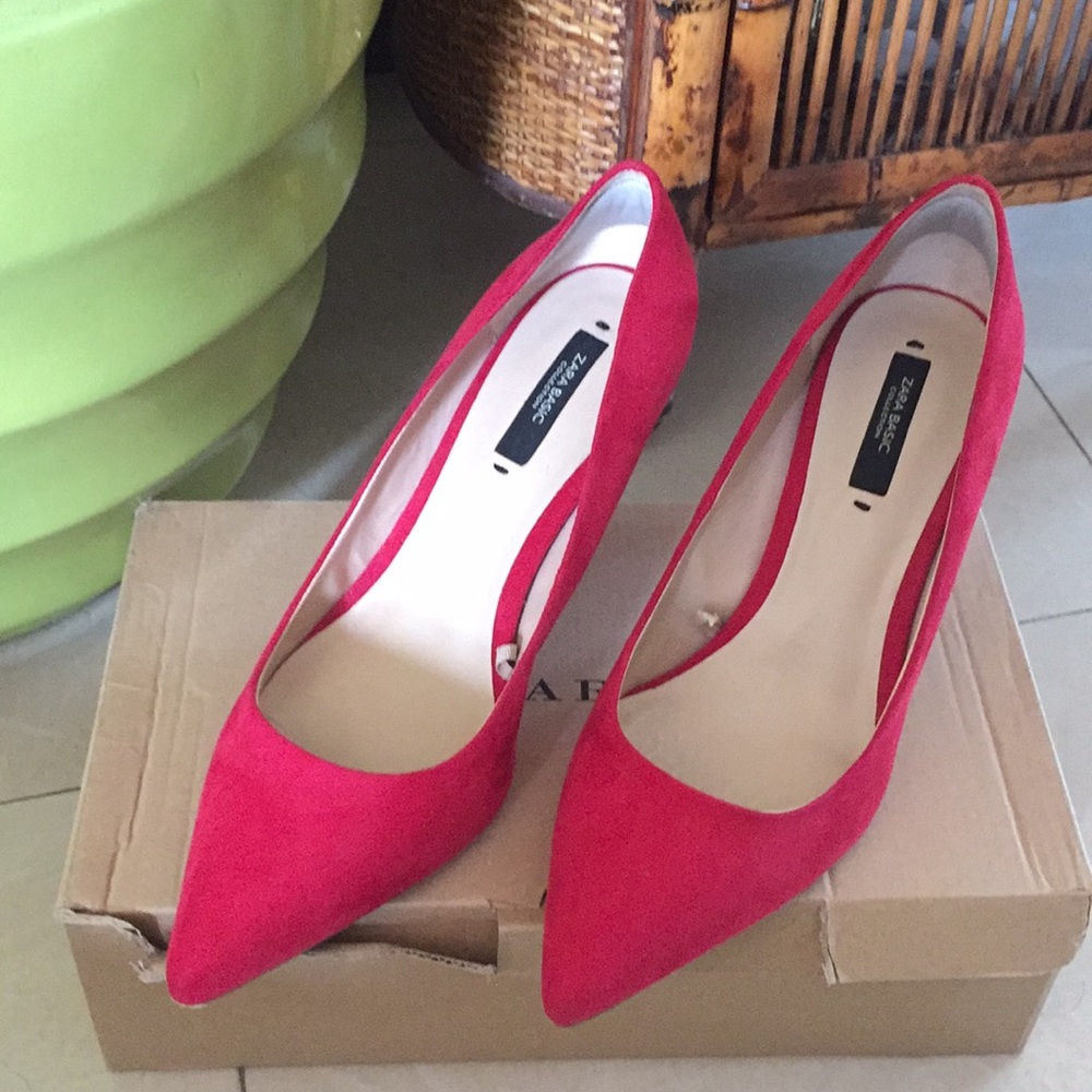 Zara Red "Salon Punta" Pumps 👠